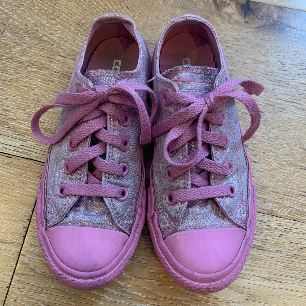 Pink converse - Picture 2 of 6